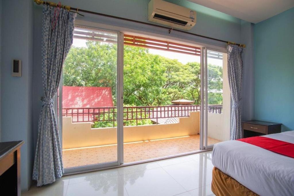 Oyo 384 Ban Sabaidee Otel Phra Nakhon Si Ayutthaya Dış mekan fotoğraf