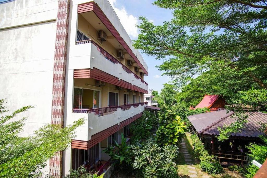Oyo 384 Ban Sabaidee Otel Phra Nakhon Si Ayutthaya Dış mekan fotoğraf