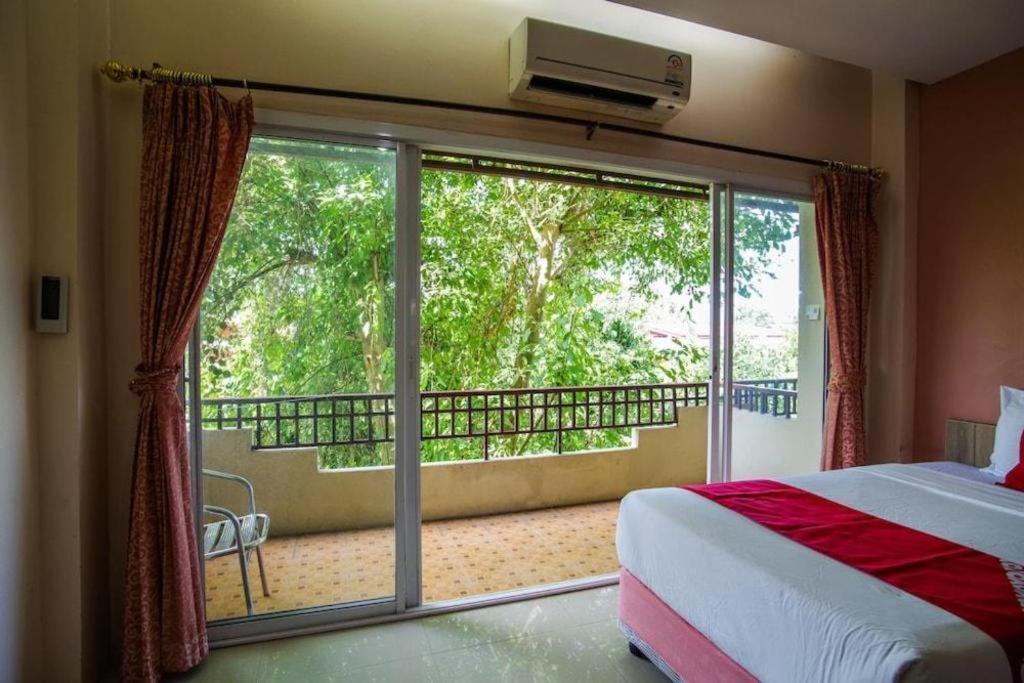 Oyo 384 Ban Sabaidee Otel Phra Nakhon Si Ayutthaya Dış mekan fotoğraf