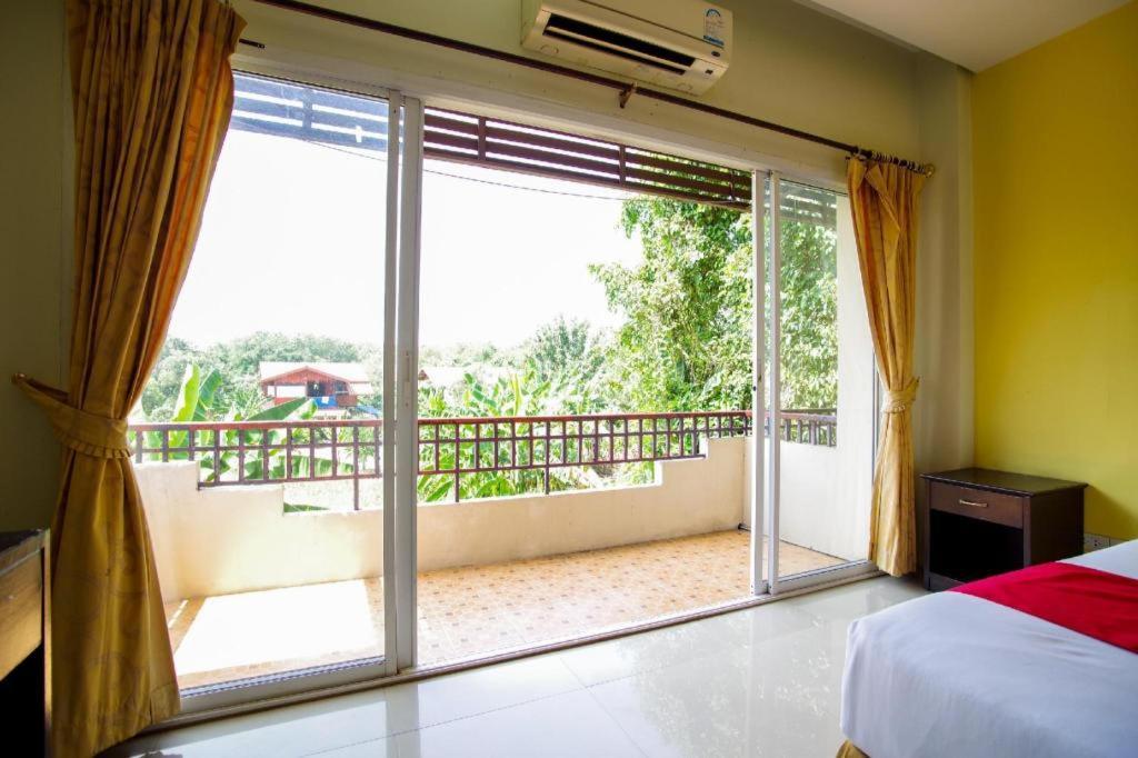 Oyo 384 Ban Sabaidee Otel Phra Nakhon Si Ayutthaya Dış mekan fotoğraf